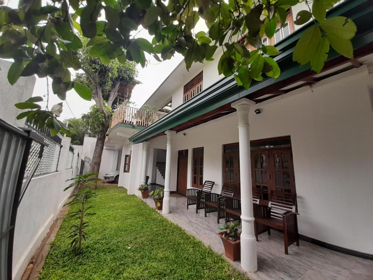 Mangohut Joy Apartman Anuradhapura Kültér fotó