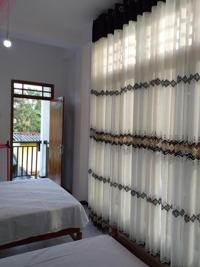 Mangohut Joy Apartman Anuradhapura Kültér fotó