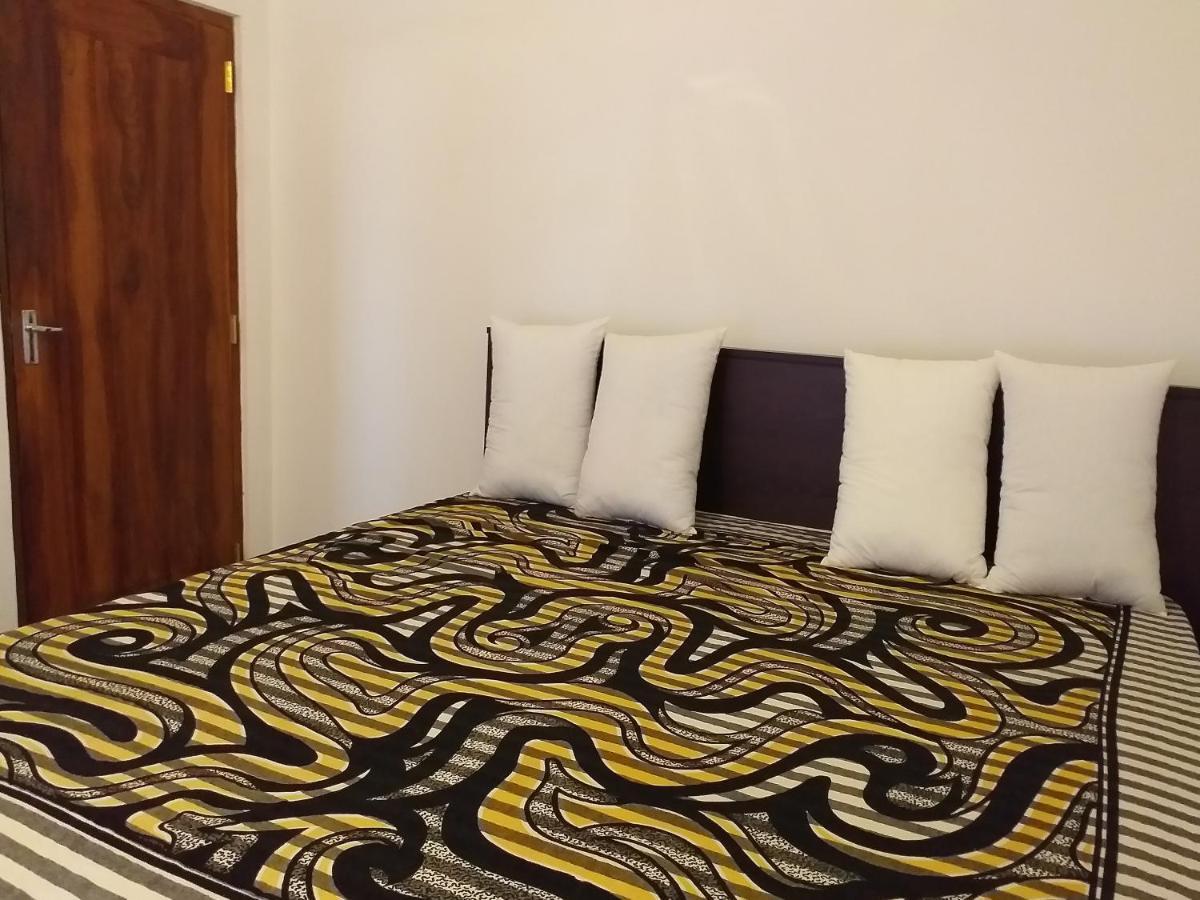 Mangohut Joy Apartman Anuradhapura Kültér fotó