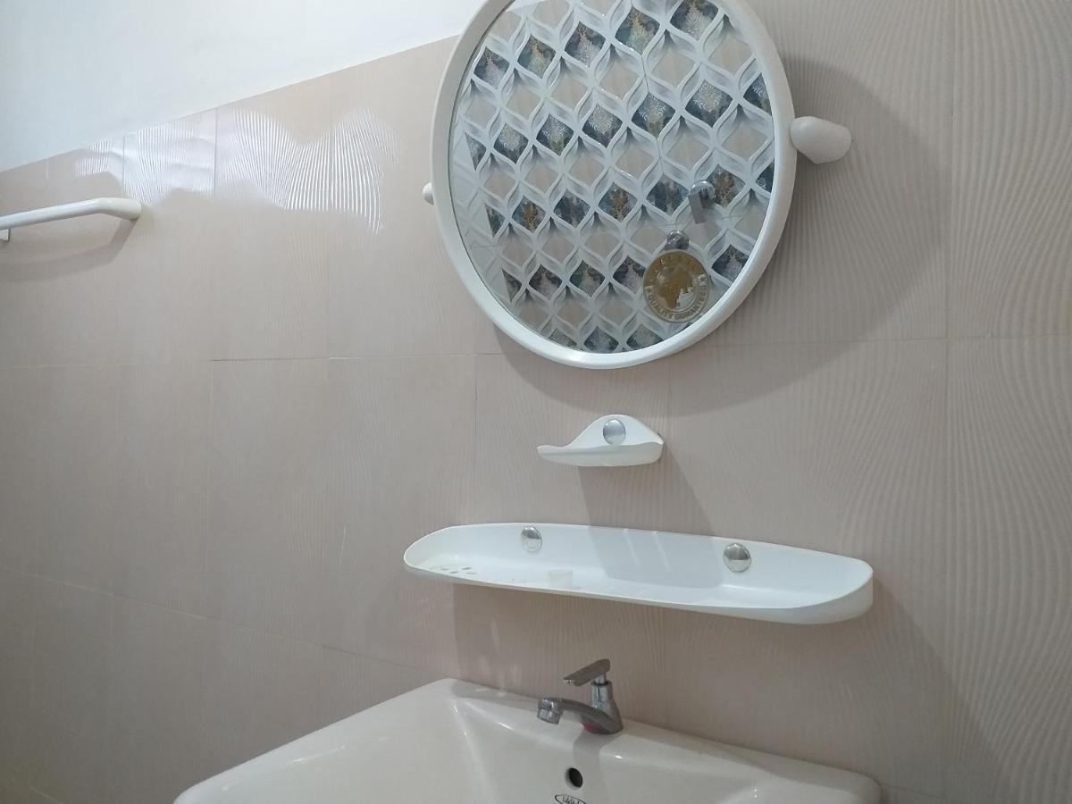 Mangohut Joy Apartman Anuradhapura Kültér fotó